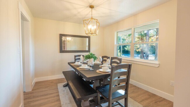 Building Photo - 1 Stafford Cir NE