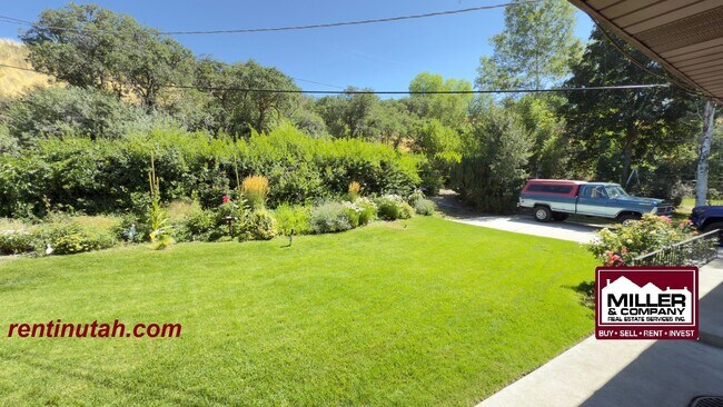 Building Photo - Beautiful home in secluded neighborhood!
