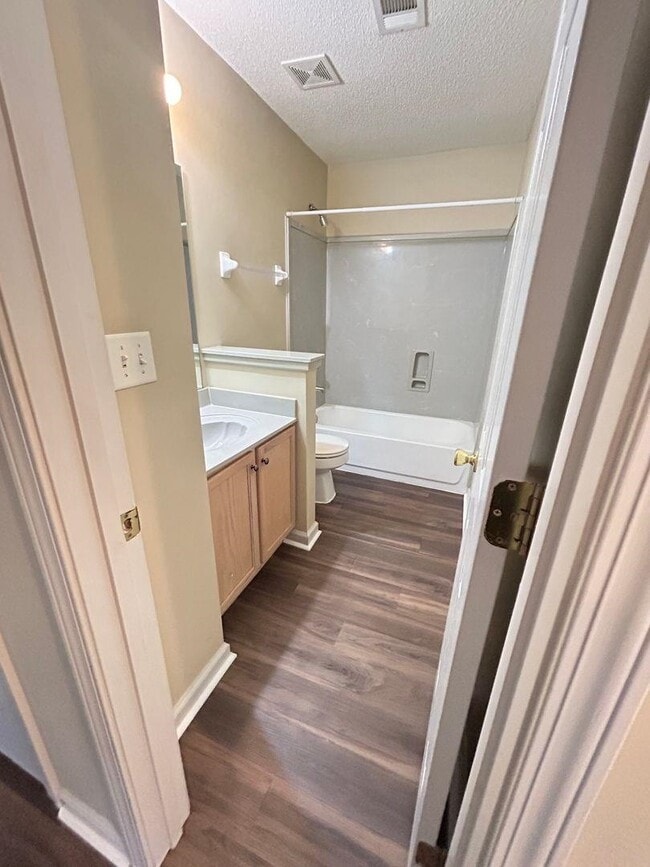 Building Photo - 4806 Ashcroft Dr