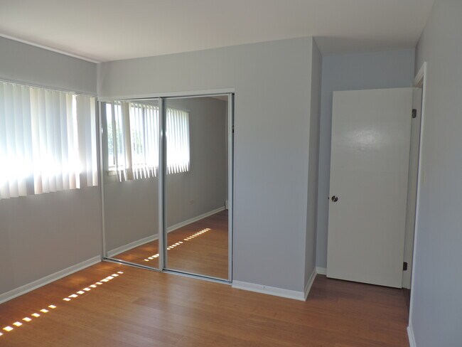Building Photo - 7425 Brookdale Dr