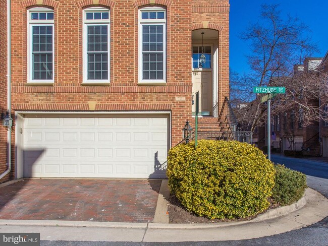 Building Photo - 701 Fitzhugh Way
