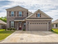 Building Photo - 500 Lismore Pl