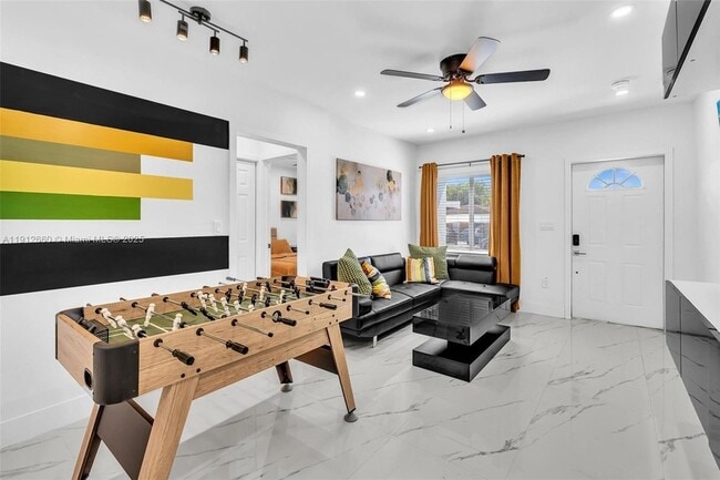 Building Photo - 797 NW 35th St