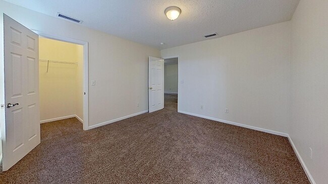 Building Photo - 3308 Turkey Creek Dr