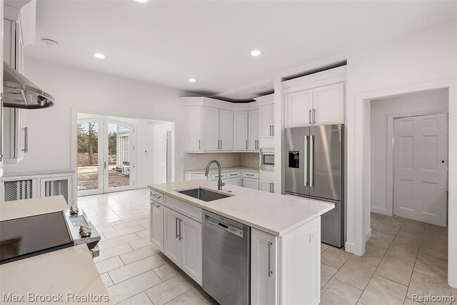 Building Photo - 1200 Orchard Ridge Rd