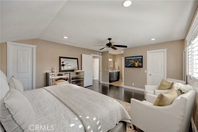 Building Photo - 1320 N Van Gogh Cir