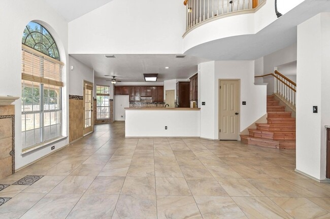 Building Photo - 1601 Chasewood Dr
