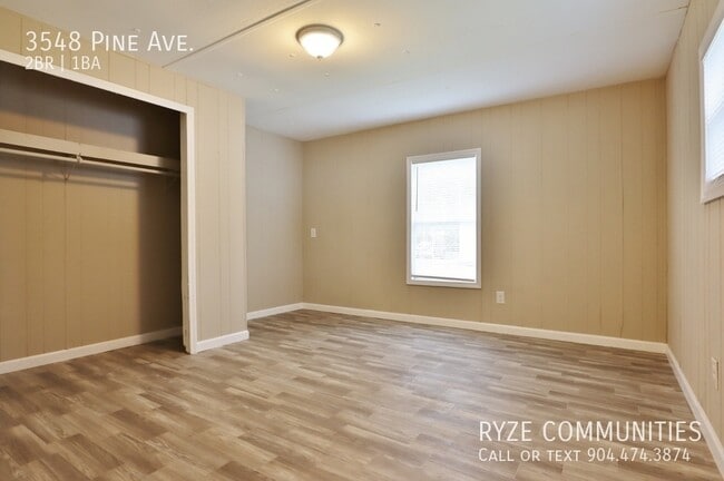 Building Photo - 3548 Pine Ave