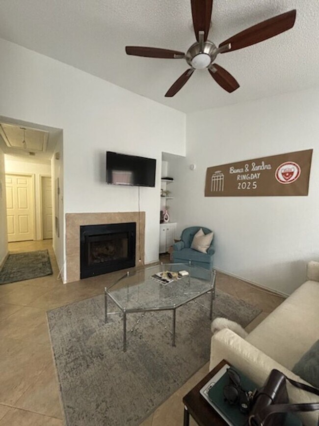 Building Photo - 2706 Salado St