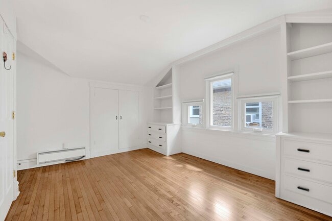 Building Photo - 636 S Euclid Ave