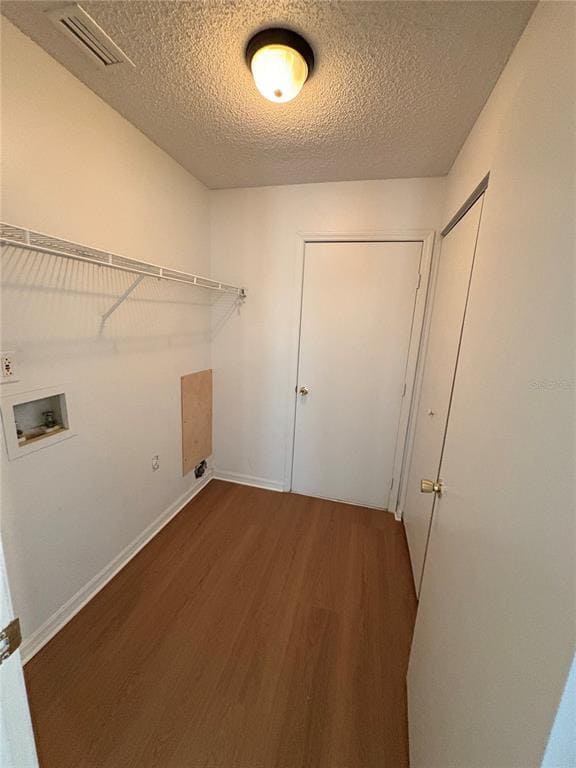 Building Photo - 28 Oak Run