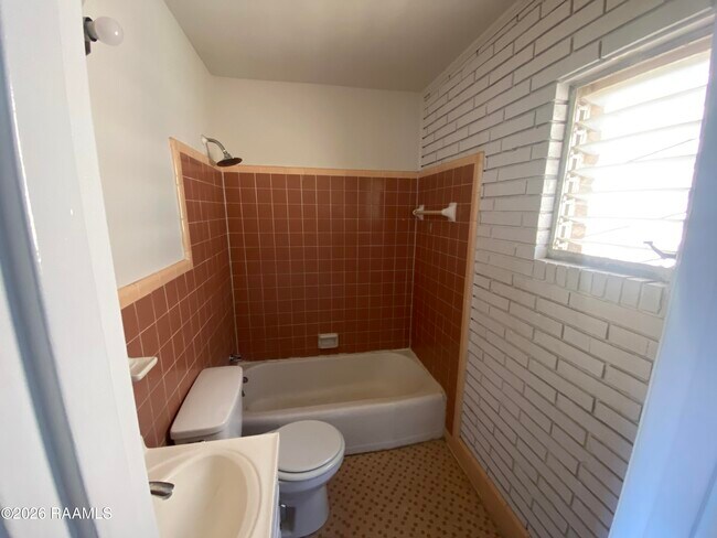 Building Photo - 1126 Aster St