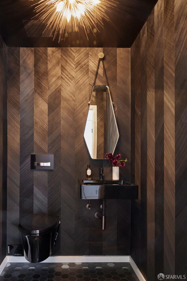 Building Photo - 169 Amber Dr