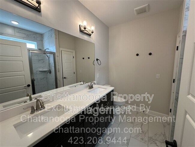 Building Photo - 1526 Bowtie Rd