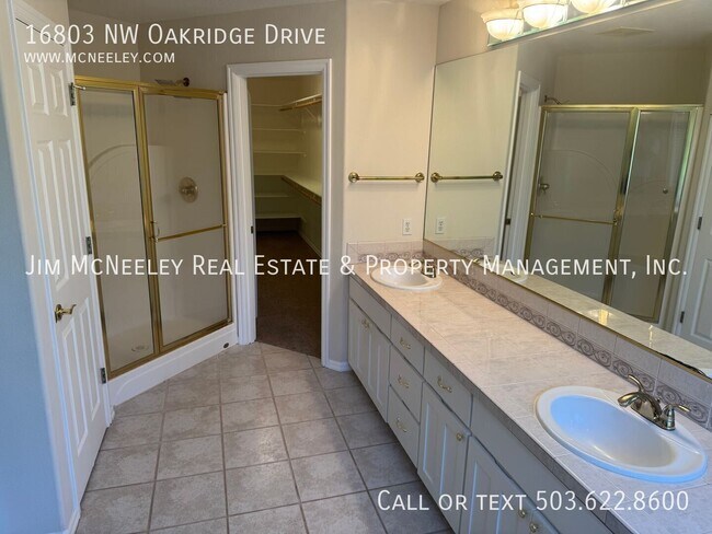 Building Photo - 16803 NW Oakridge Dr
