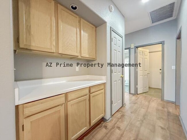 Building Photo - 260 W Calle Monte Vista