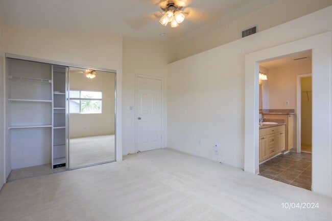 Building Photo - SF 3BR/2.5BA/2car garage in Ocean Pointe w...