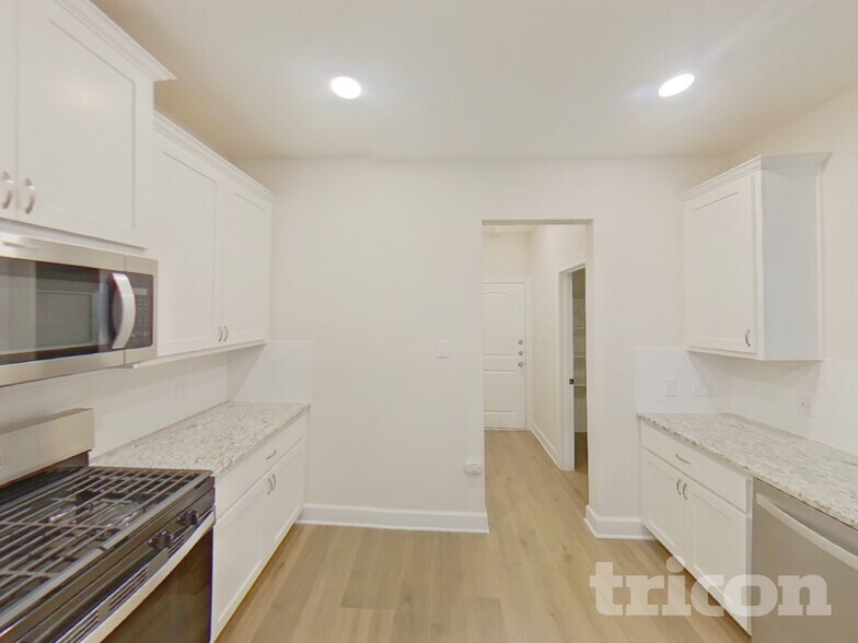 Building Photo - 1106 Bullock Dr