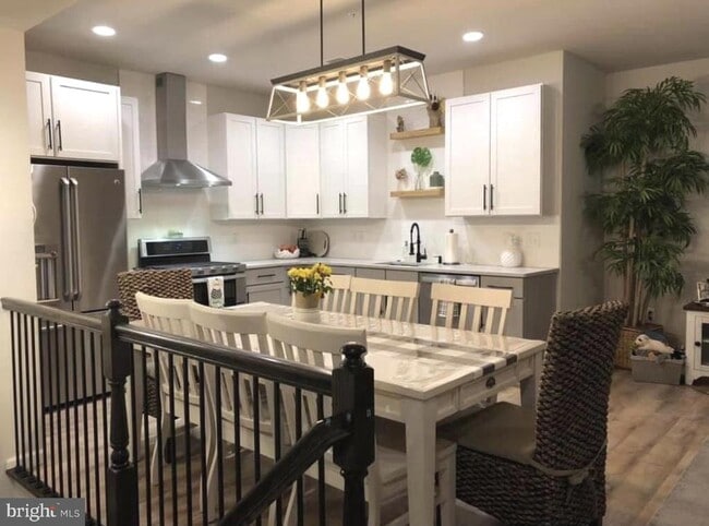 Building Photo - 3058 Goshen Dr