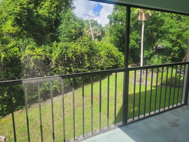 Building Photo - 6175 S Mirror Lake Dr