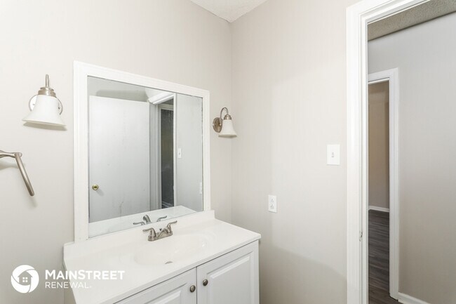 Building Photo - 5826 Pebble Beach Ave