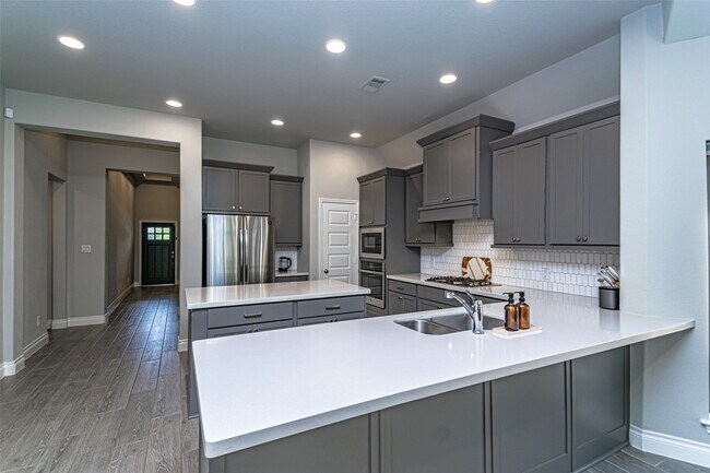 Building Photo - 546 Cedar Harbor Ct