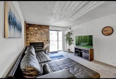Building Photo - 401 S Kalispell Way