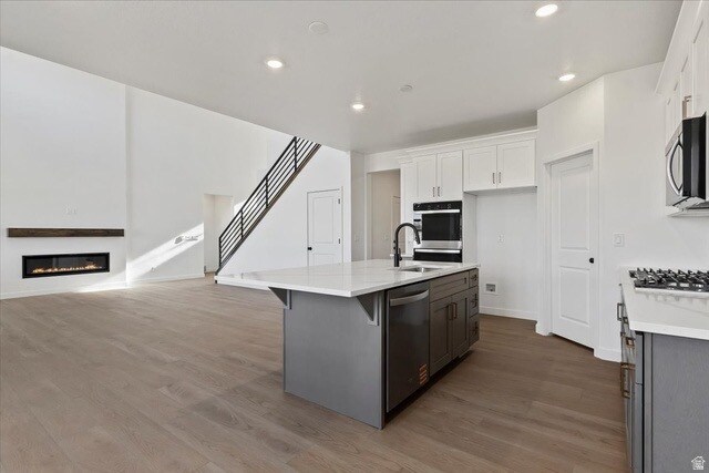 Building Photo - 1538 E Livi Ln