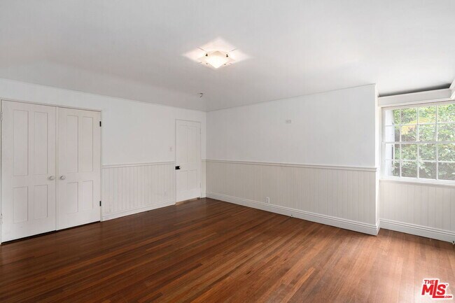 Building Photo - 2825 Haddington Dr