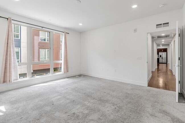 Building Photo - 380 Riesling Ave