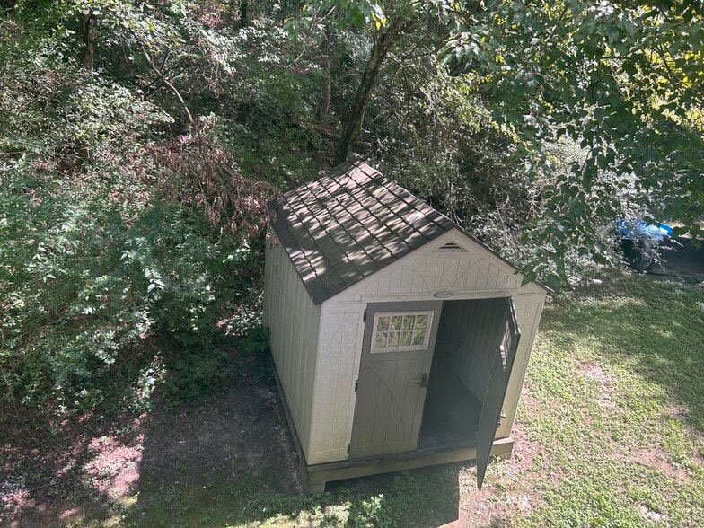 Building Photo - 6370 Harrison Pike