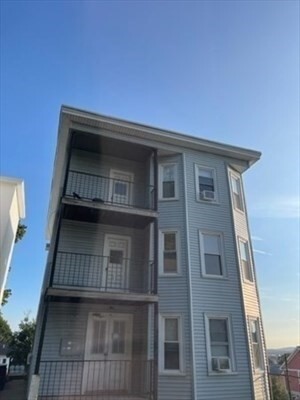 Building Photo - 62 Elliot St