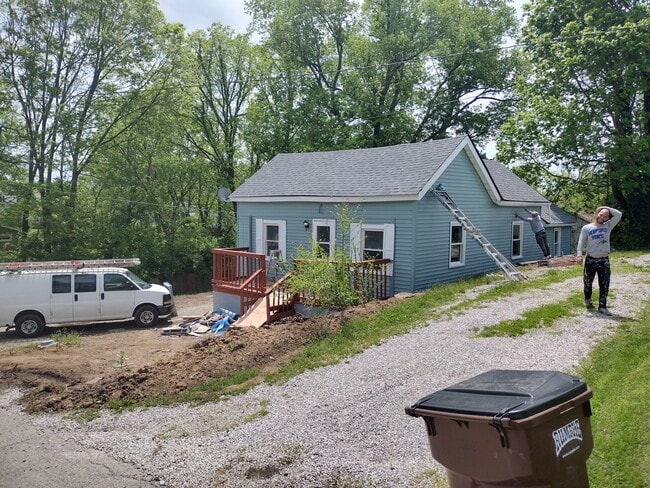 Building Photo - Silver mountain creek green abode