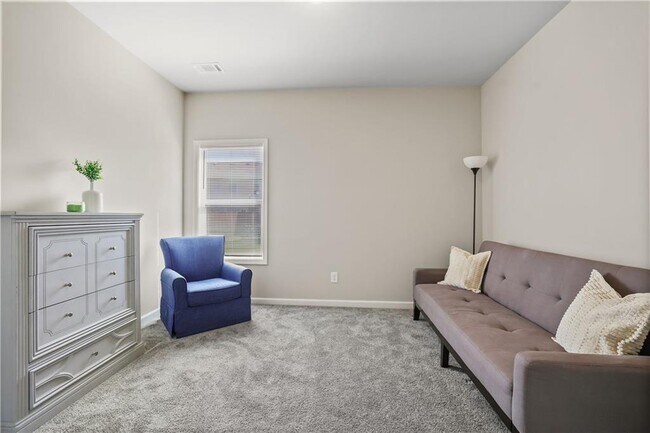 Building Photo - 7057 Br Crk Cv