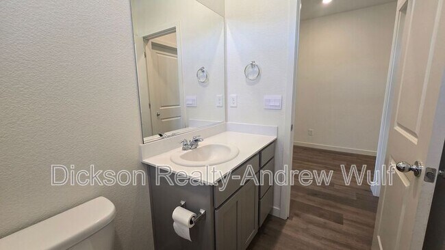 Building Photo - 7571 Grassy Plns Dr