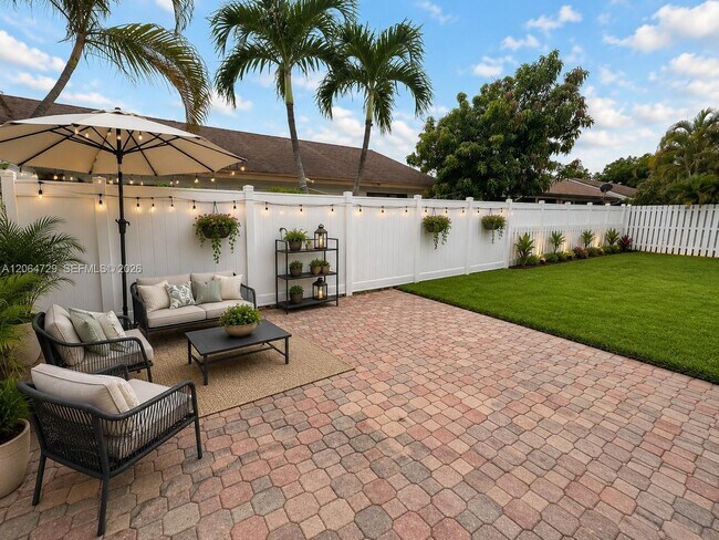 Building Photo - 9554 Biscayne Park Ct