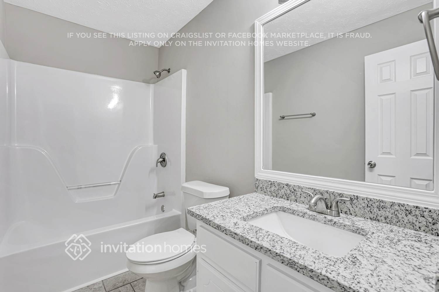 Building Photo - 495 Mountainview Dr