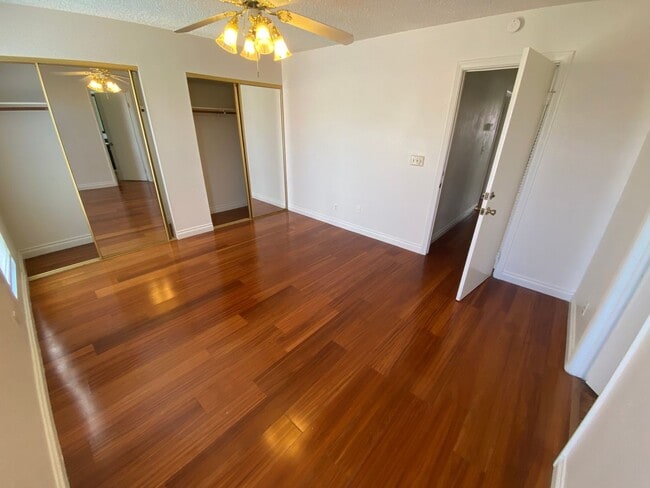 Building Photo - Wonderful 4 bed/2.5 bath home located on t...