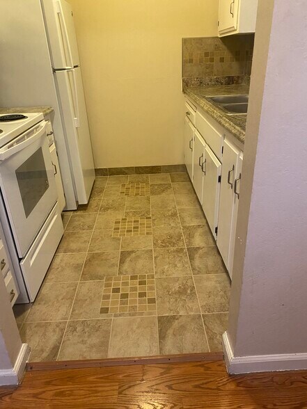 Building Photo - 2304 Peppertree Way