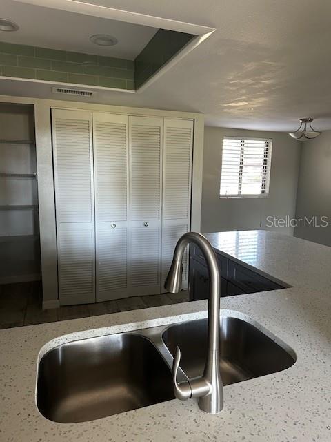 Building Photo - 2683 Sabal Springs Cir