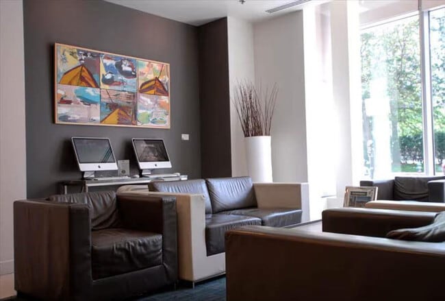 Building Photo - 356 Third Street-SI ID1039923P