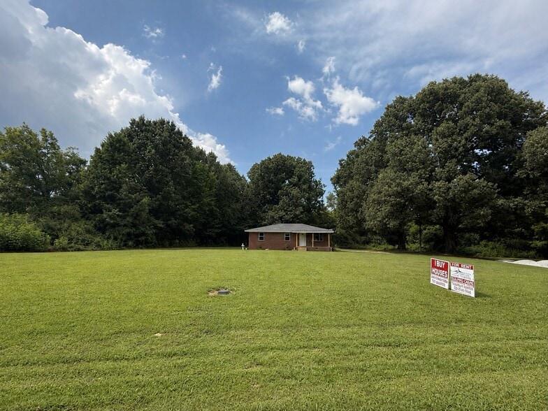 Building Photo - 460 Bud Eubanks Rd