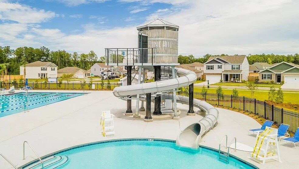 Community Pool Water Slide - 941 Long Bluff Rd