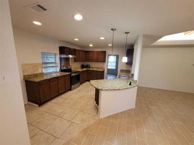 Building Photo - 110 La Fawn Cir