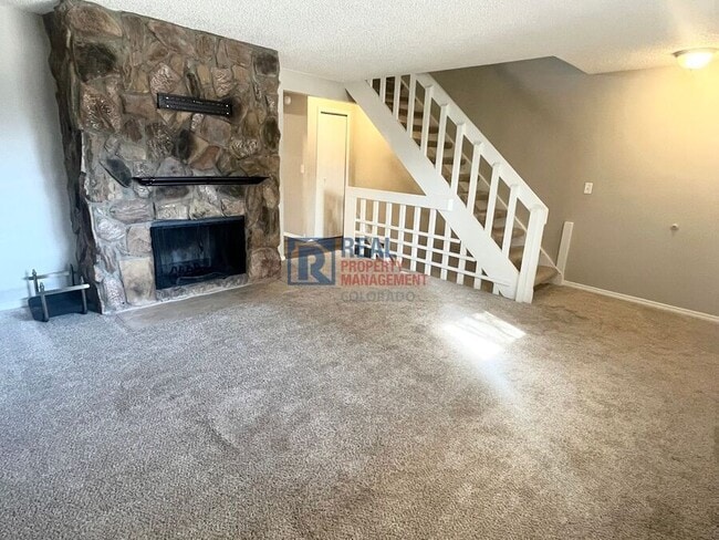 Building Photo - 392 W Rockrimmon Blvd