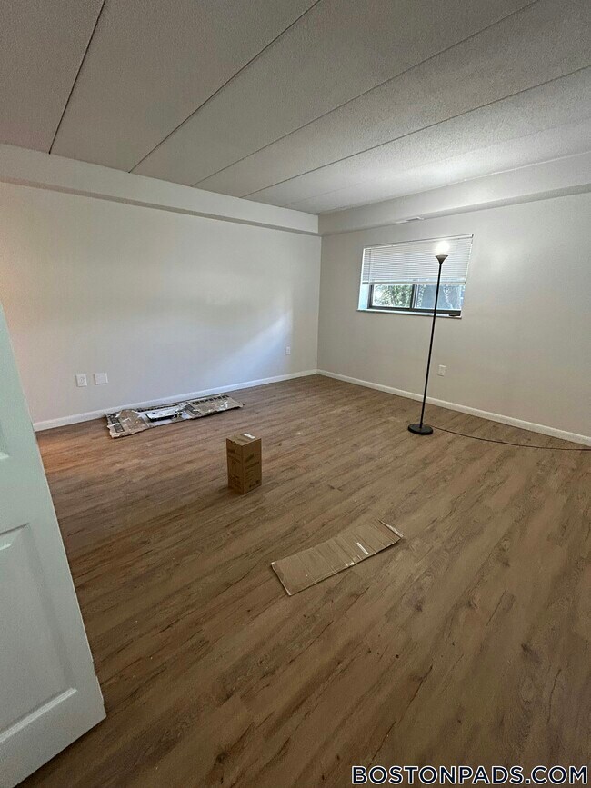 Building Photo - 30 Normandy Ave