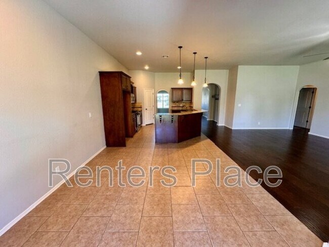 Building Photo - 2513 East 138th Ct S
