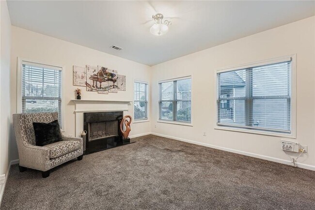 Building Photo - 1240 Grayson Oaks Dr