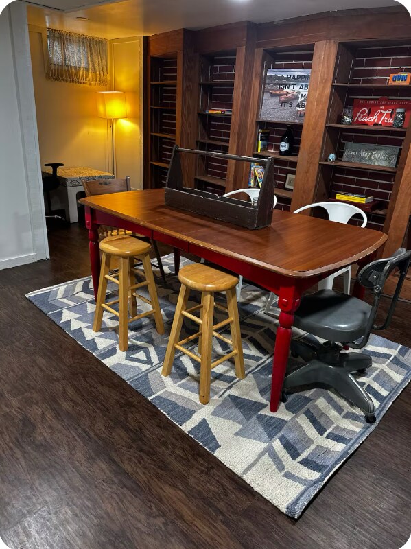 Building Photo - 5920 Rosslyn Ave