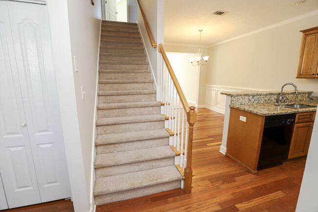 Building Photo - 1406 Leigh Ct